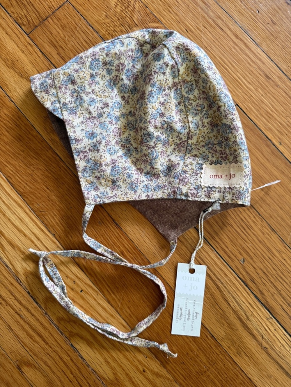 Oma + Jo Floral Cotton Baby Bonnet in Cream brown blue summer ties 12/18 months